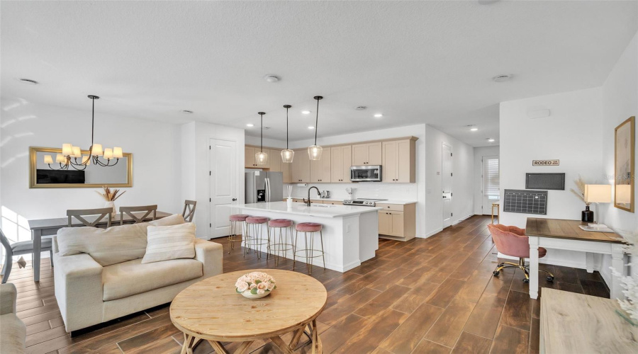 Davenport, Florida 33896, 3 Bedroom Bedrooms, ,2 Bathroombathrooms,Residential,For Sale,Longboat,0,Mfrs5158456