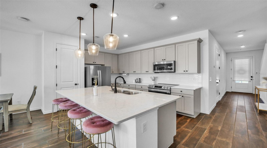 Davenport, Florida 33896, 3 Bedroom Bedrooms, ,2 Bathroombathrooms,Residential,For Sale,Longboat,0,Mfrs5158456