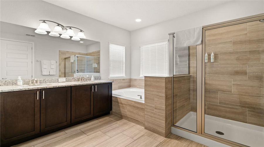 Reunion, Florida 34747, 6 Bedroom Bedrooms, ,5 Bathroombathrooms,Residential,For Sale,Castle Pines,0,Mfro6447193