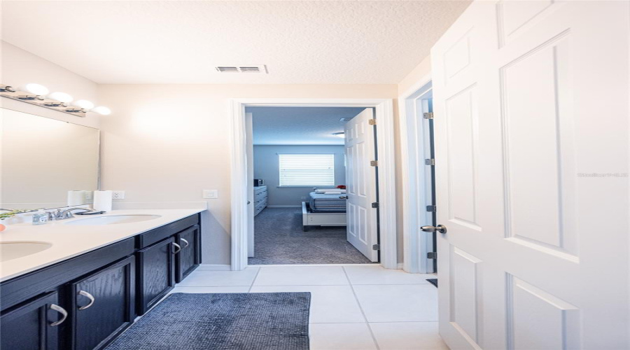 Kissimmee, Florida 34747, 6 Bedroom Bedrooms, ,4 Bathroombathrooms,Residential,For Sale,Sandy Park,0,Mfro6447156