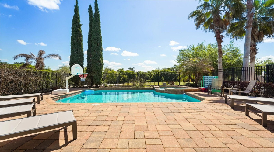 Kissimmee, Florida 34747, 5 Bedroom Bedrooms, ,4 Bathroombathrooms,Residential,For Sale,Castle Pines,0,Mfro6445963