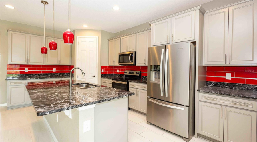 Davenport, Florida 33896, 3 Bedroom Bedrooms, ,2 Bathroombathrooms,Residential,For Sale,Suffolk,0,Mfro6447068