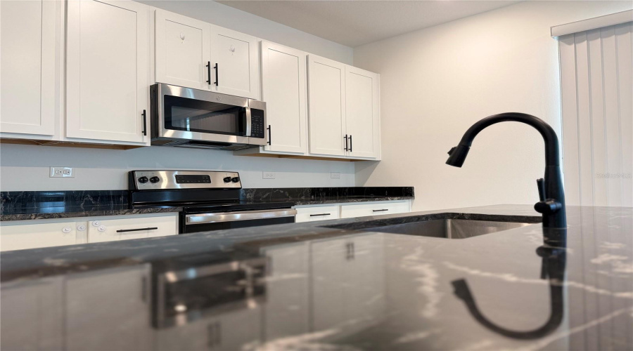 Davenport, Florida 33837, 5 Bedroom Bedrooms, ,3 Bathroombathrooms,Residential,For Sale,Sugarwood,0,Mfrs5158878