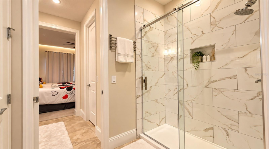 Orlando, Florida 32836, 4 Bedroom Bedrooms, ,4 Bathroombathrooms,Residential,For Sale,Prince Harry,0,Mfro6446565