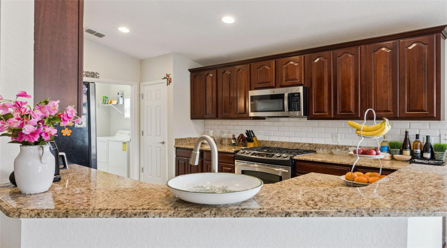 Davenport, Florida 33837, 2 Bedroom Bedrooms, ,2 Bathroombathrooms,Residential,For Sale,Arena,0,Mfro6446005