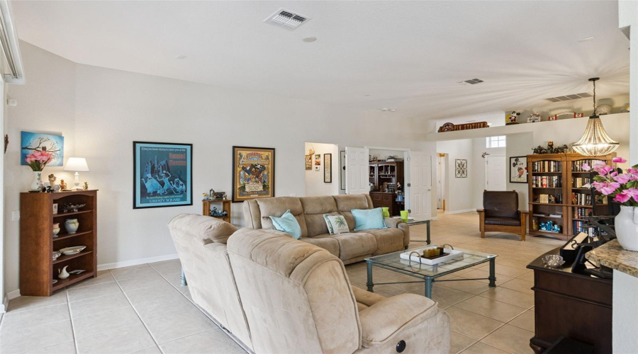Davenport, Florida 33837, 2 Bedroom Bedrooms, ,2 Bathroombathrooms,Residential,For Sale,Arena,0,Mfro6446005
