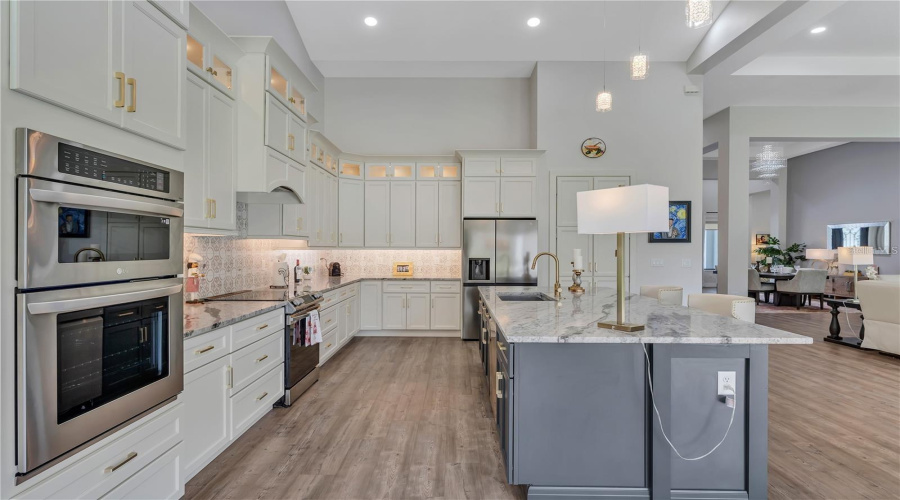 Kissimmee, Florida 34747, 4 Bedroom Bedrooms, ,3 Bathroombathrooms,Residential,For Sale,Happy,0,Mfro6396464