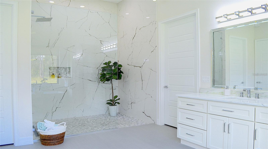 Kissimmee, Florida 34747, 4 Bedroom Bedrooms, ,3 Bathroombathrooms,Residential,For Sale,Happy,0,Mfro6396464