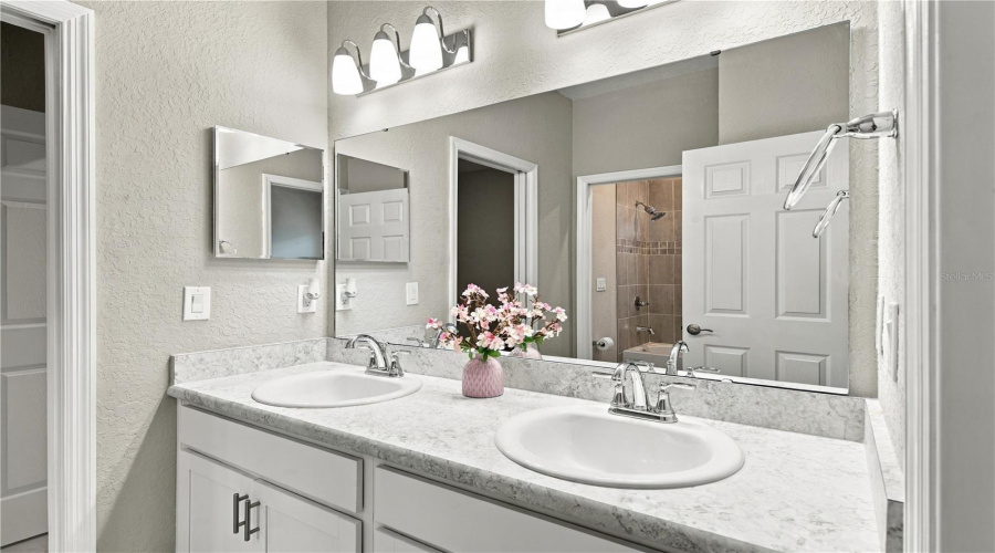 Davenport, Florida 33837, 4 Bedroom Bedrooms, ,2 Bathroombathrooms,Residential,For Sale,Orchid,0,Mfrtb8554723