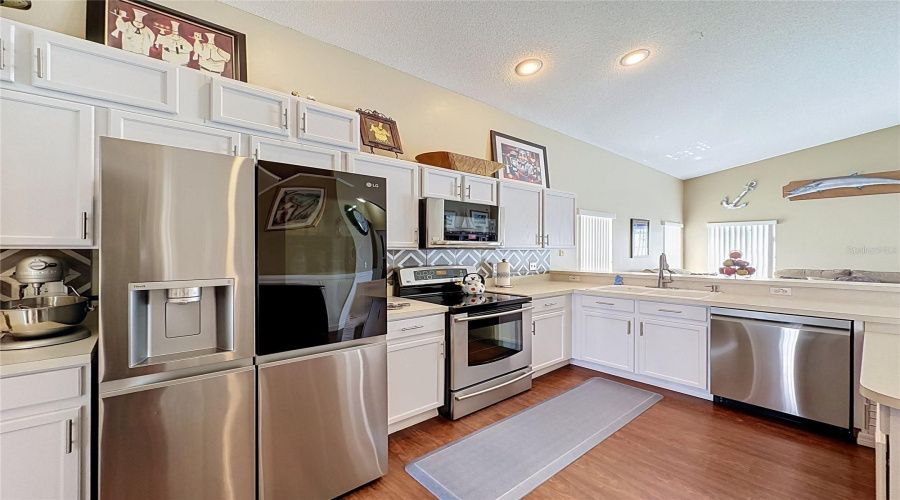 Davenport, Florida 33897, 4 Bedroom Bedrooms, ,3 Bathroombathrooms,Residential,For Sale,Castlemain,0,Mfrs5151553