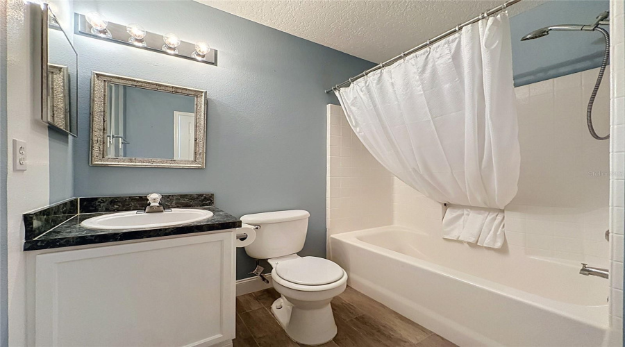 Davenport, Florida 33897, 4 Bedroom Bedrooms, ,3 Bathroombathrooms,Residential,For Sale,Castlemain,0,Mfrs5151553