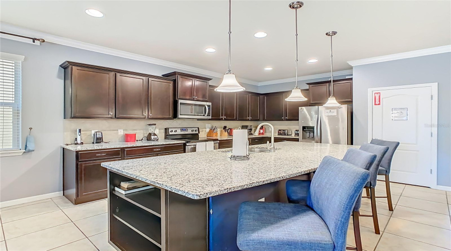 Kissimmee, Florida 34747, 8 Bedroom Bedrooms, ,6 Bathroombathrooms,Residential,For Sale,Tripoli,0,Mfro6447088