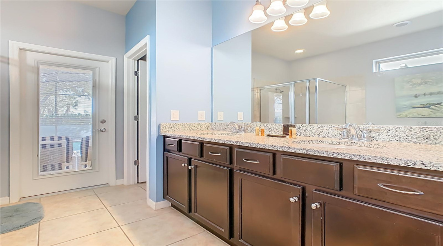 Kissimmee, Florida 34747, 8 Bedroom Bedrooms, ,6 Bathroombathrooms,Residential,For Sale,Tripoli,0,Mfro6447088