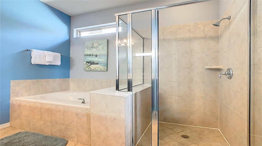 Kissimmee, Florida 34747, 8 Bedroom Bedrooms, ,6 Bathroombathrooms,Residential,For Sale,Tripoli,0,Mfro6447088