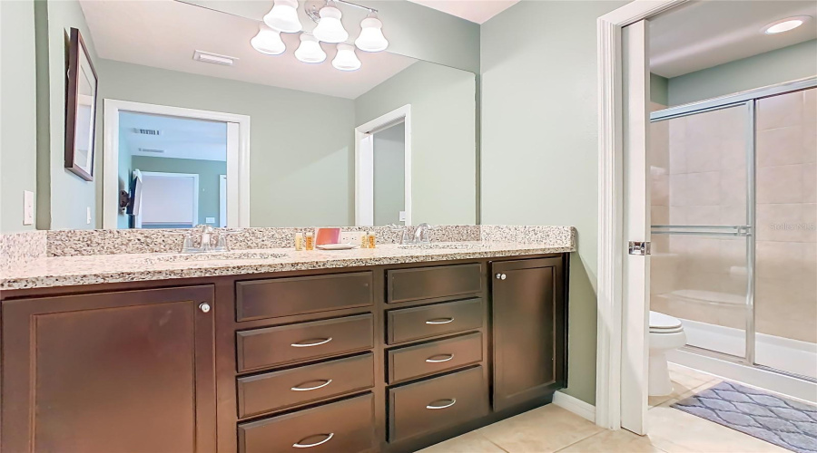Kissimmee, Florida 34747, 8 Bedroom Bedrooms, ,6 Bathroombathrooms,Residential,For Sale,Tripoli,0,Mfro6447088