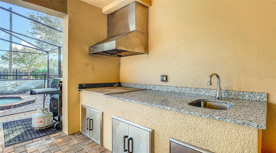 Kissimmee, Florida 34747, 8 Bedroom Bedrooms, ,6 Bathroombathrooms,Residential,For Sale,Tripoli,0,Mfro6447088