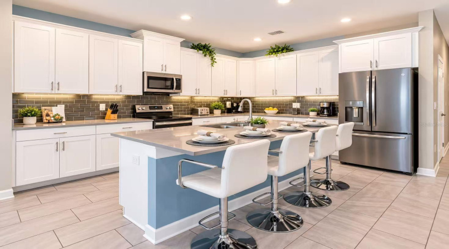 Davenport, Florida 33896, 6 Bedroom Bedrooms, ,5 Bathroombathrooms,Residential,For Sale,Flange,0,Mfro6447330
