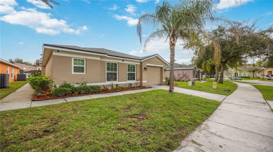 Davenport, Florida 33896, 4 Bedroom Bedrooms, ,3 Bathroombathrooms,Residential,For Sale,Scrub Jay,0,Mfro6443658