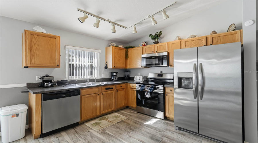 Davenport, Florida 33896, 4 Bedroom Bedrooms, ,3 Bathroombathrooms,Residential,For Sale,Scrub Jay,0,Mfro6443658