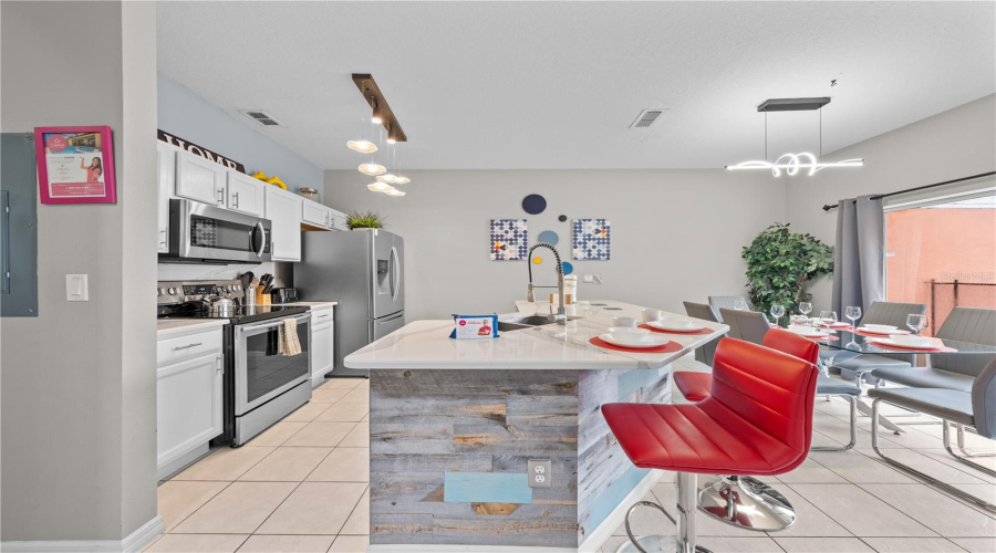 Kissimmee, Florida 34747, 4 Bedroom Bedrooms, ,3 Bathroombathrooms,Residential,For Sale,Yellow Lantana,0,Mfrs5158712