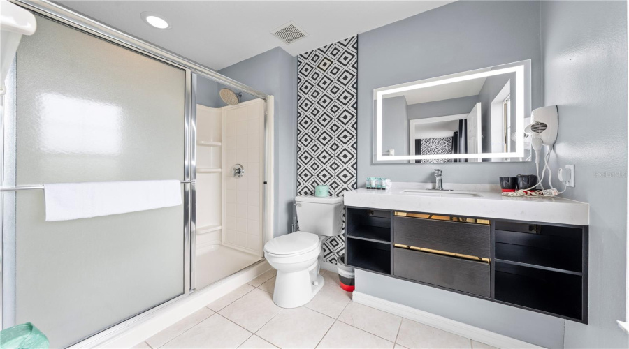 En Suite Bathroom