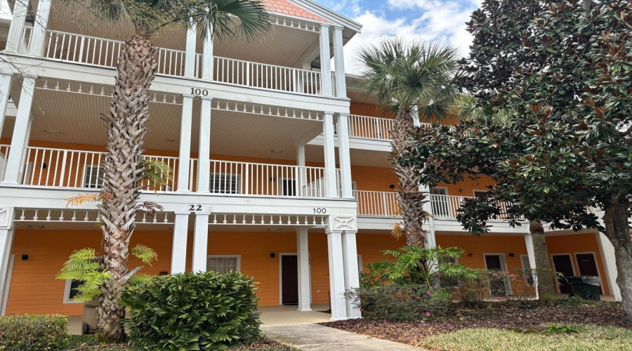 Davenport, Florida 33897, 3 Bedroom Bedrooms, ,2 Bathroombathrooms,Residential,For Sale,Rogues Retreat,0,Mfrs5158123