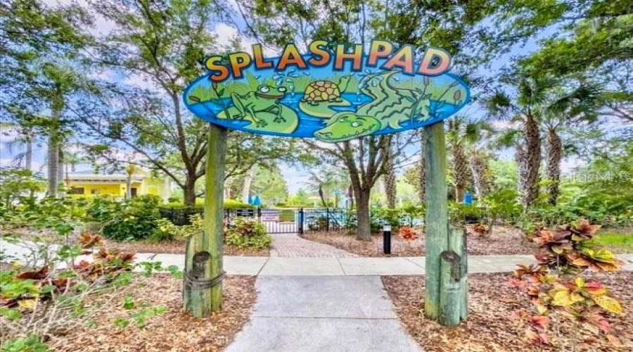 Davenport, Florida 33897, 3 Bedroom Bedrooms, ,2 Bathroombathrooms,Residential,For Sale,Rogues Retreat,0,Mfrs5158123