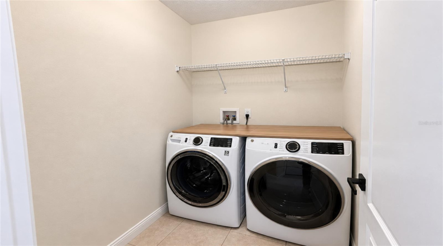Davenport, Florida 33896, 3 Bedroom Bedrooms, ,2 Bathroombathrooms,Residential,For Sale,Arbor Lakes,0,Mfro6447175