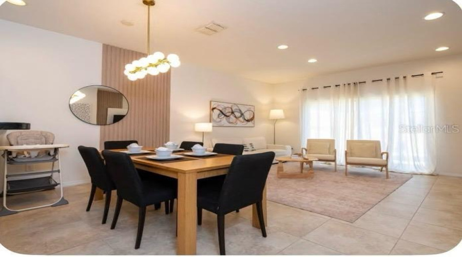 Kissimmee, Florida 34747, 2 Bedroom Bedrooms, ,2 Bathroombathrooms,Residential,For Sale,Yellow Lantana,0,Mfro6447611