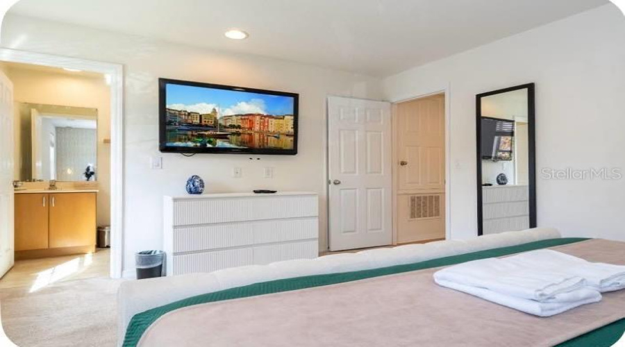 Kissimmee, Florida 34747, 2 Bedroom Bedrooms, ,2 Bathroombathrooms,Residential,For Sale,Yellow Lantana,0,Mfro6447611