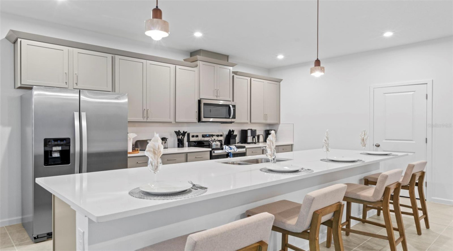 Kissimmee, Florida 34747, 6 Bedroom Bedrooms, ,4 Bathroombathrooms,Residential,For Sale,Driftwood,0,Mfro6447695