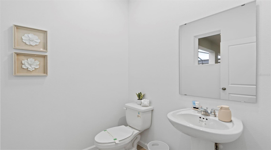 Kissimmee, Florida 34747, 6 Bedroom Bedrooms, ,4 Bathroombathrooms,Residential,For Sale,Driftwood,0,Mfro6447695
