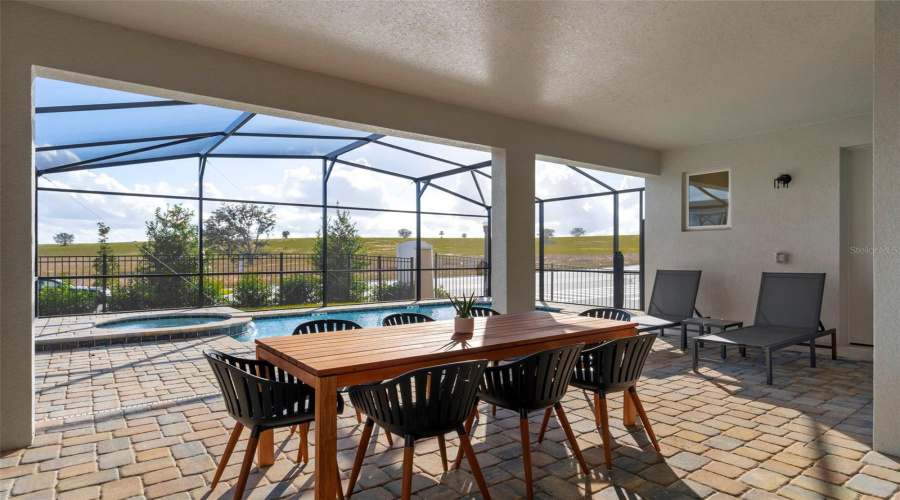 Kissimmee, Florida 34747, 6 Bedroom Bedrooms, ,4 Bathroombathrooms,Residential,For Sale,Driftwood,0,Mfro6447695