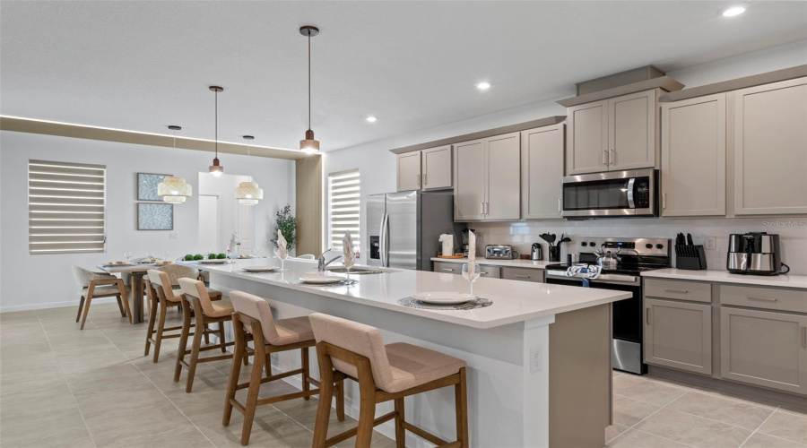 Kissimmee, Florida 34747, 6 Bedroom Bedrooms, ,4 Bathroombathrooms,Residential,For Sale,Driftwood,0,Mfro6447695