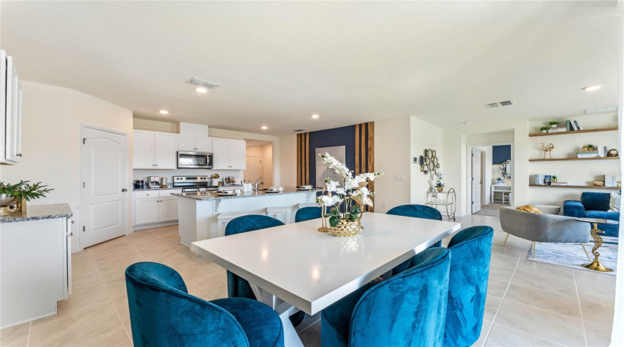 Davenport, Florida 33837, 4 Bedroom Bedrooms, ,2 Bathroombathrooms,Residential,For Sale,Limeklin Falls,0,Mfro6447878