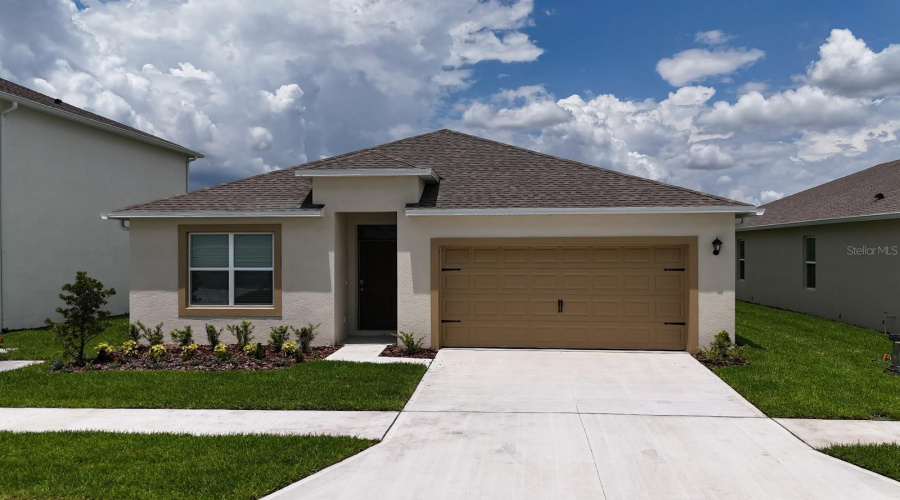 Davenport, Florida 33837, 4 Bedroom Bedrooms, ,2 Bathroombathrooms,Residential,For Sale,Limeklin Falls,0,Mfro6447878