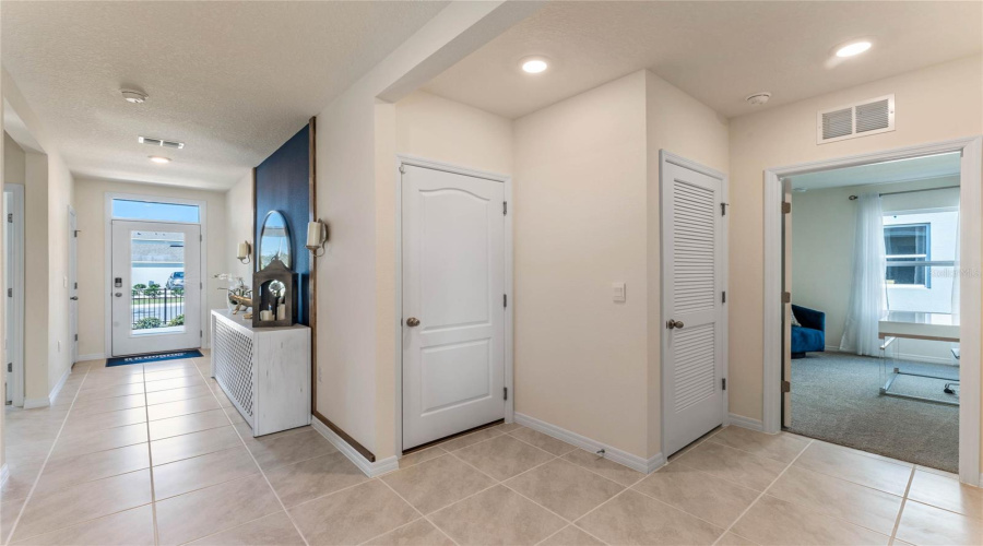 Davenport, Florida 33837, 4 Bedroom Bedrooms, ,2 Bathroombathrooms,Residential,For Sale,Limeklin Falls,0,Mfro6447878