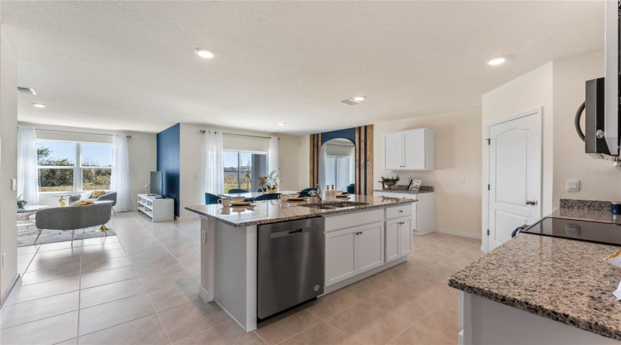 Davenport, Florida 33837, 4 Bedroom Bedrooms, ,2 Bathroombathrooms,Residential,For Sale,Limeklin Falls,0,Mfro6447878