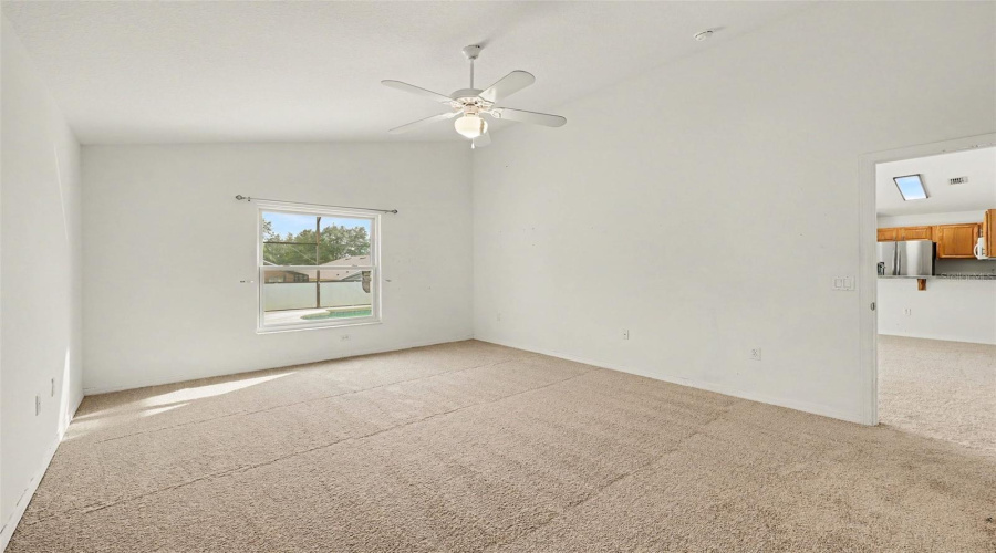 Davenport, Florida 33897, 3 Bedroom Bedrooms, ,2 Bathroombathrooms,Residential,For Sale,Kensington,0,Mfro6447777
