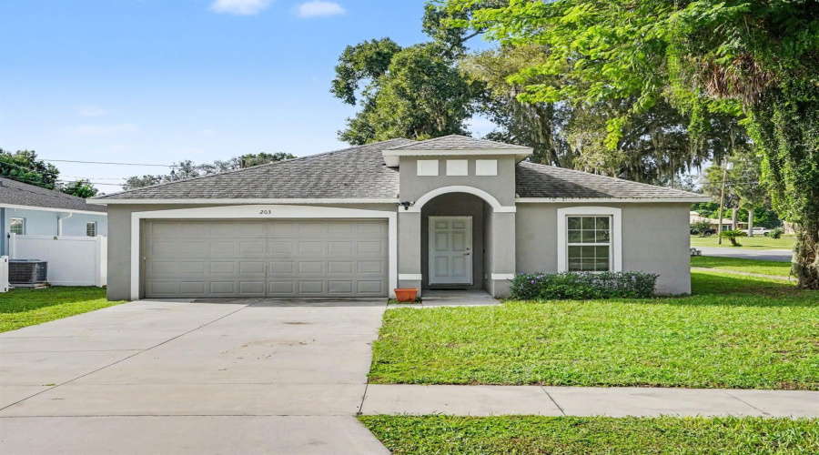 Davenport, Florida 33837, 3 Bedroom Bedrooms, ,2 Bathroombathrooms,Residential,For Sale,Maple Street East,0,Mfrtb8555628