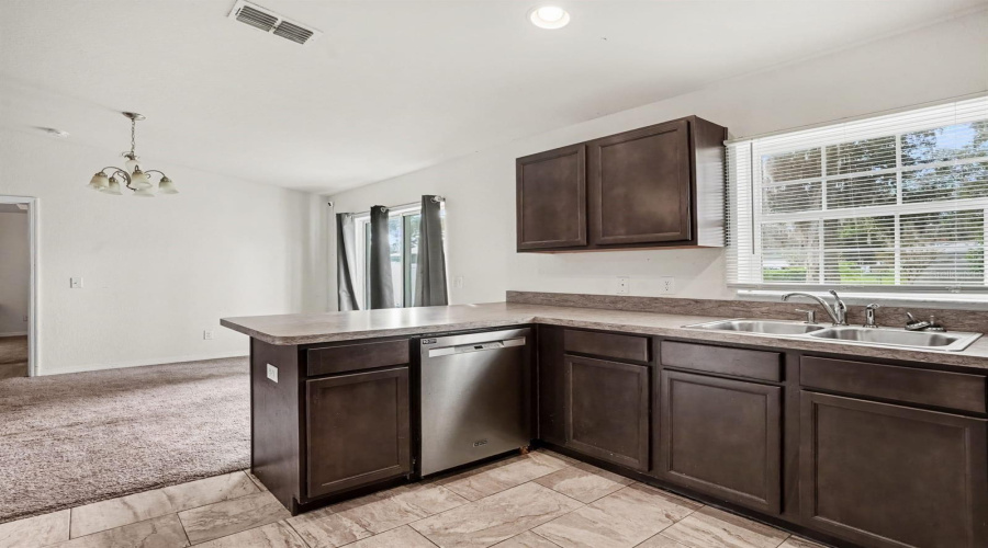 Davenport, Florida 33837, 3 Bedroom Bedrooms, ,2 Bathroombathrooms,Residential,For Sale,Maple Street East,0,Mfrtb8555628