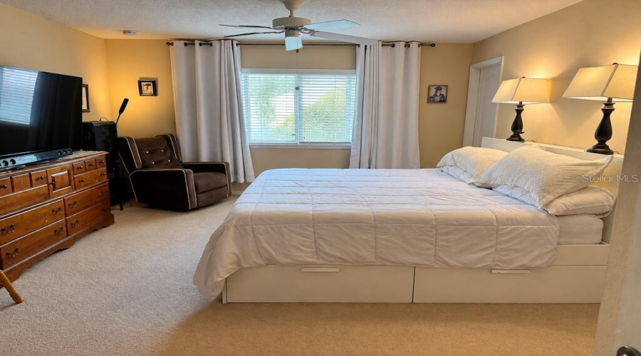 Davenport, Florida 33896, 5 Bedroom Bedrooms, ,4 Bathroombathrooms,Residential,For Sale,Scrub Jay,0,Mfro6447818