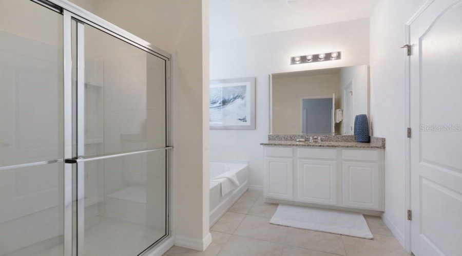 Davenport, Florida 33837, 5 Bedroom Bedrooms, ,4 Bathroombathrooms,Residential,For Sale,Oak Shadow,0,Mfrs5130984