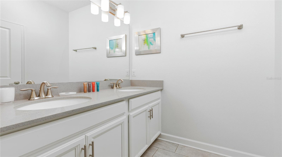 Davenport, Florida 33896, 5 Bedroom Bedrooms, ,4 Bathroombathrooms,Residential,For Sale,Stinger,0,Mfro6447680