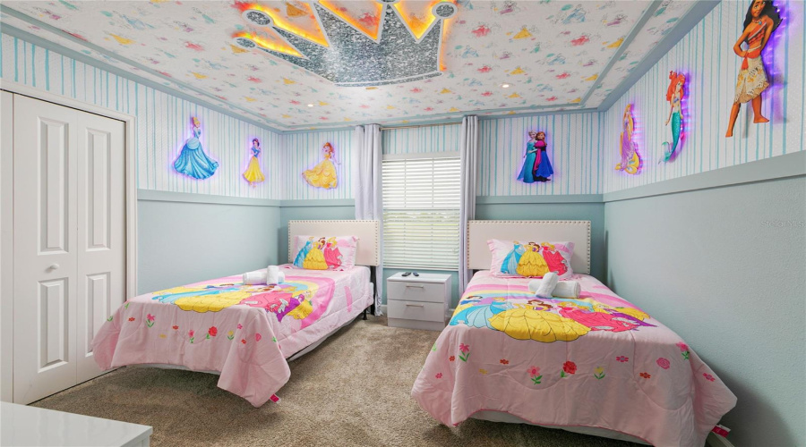 Davenport, Florida 33896, 5 Bedroom Bedrooms, ,4 Bathroombathrooms,Residential,For Sale,Stinger,0,Mfro6447680