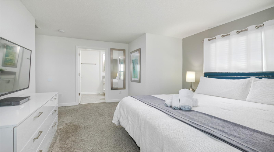 Davenport, Florida 33896, 5 Bedroom Bedrooms, ,4 Bathroombathrooms,Residential,For Sale,Stinger,0,Mfro6447680