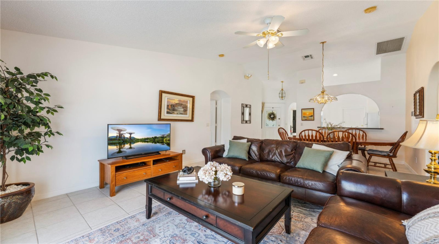 Living Room/Dining Room