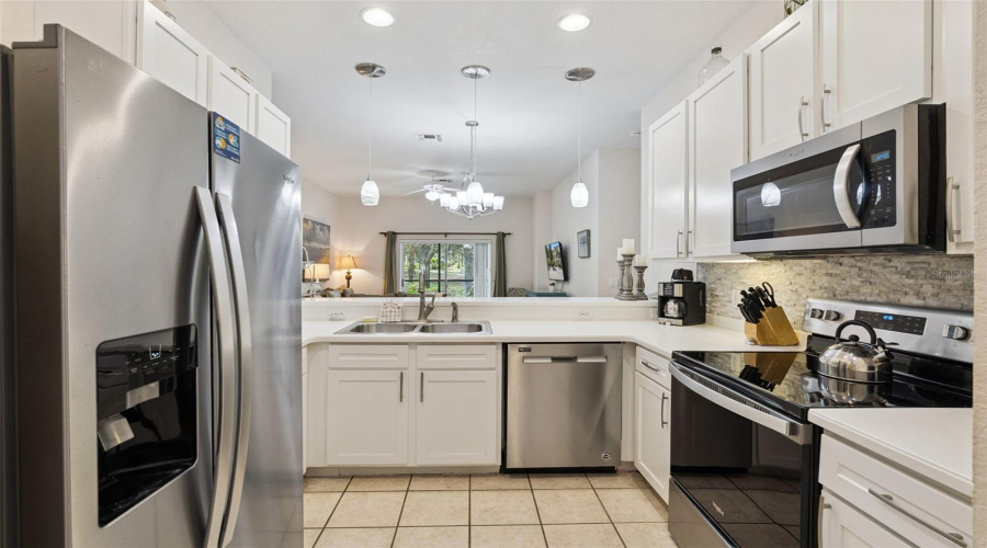Davenport, Florida 33897, 3 Bedroom Bedrooms, ,2 Bathroombathrooms,Residential,For Sale,Lucaya,0,Mfrs5158974
