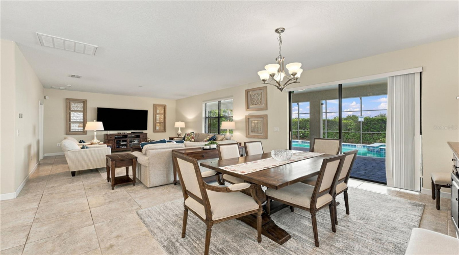 Davenport, Florida 33896, 5 Bedroom Bedrooms, ,4 Bathroombathrooms,Residential,For Sale,Shadow Mountain,0,Mfro6445882
