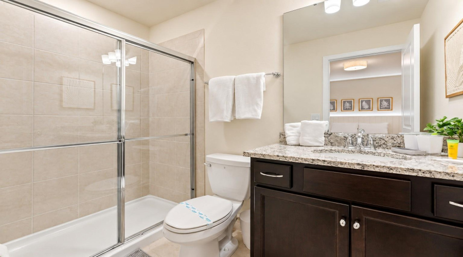 Davenport, Florida 33897, 10 Bedroom Bedrooms, ,8 Bathroombathrooms,Residential,For Sale,Lana Avenue,0,Mfro6447898